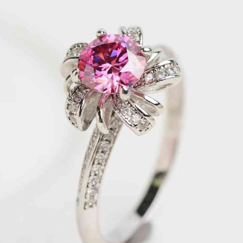 1 Carat Moissanite Flower-Shaped Ring