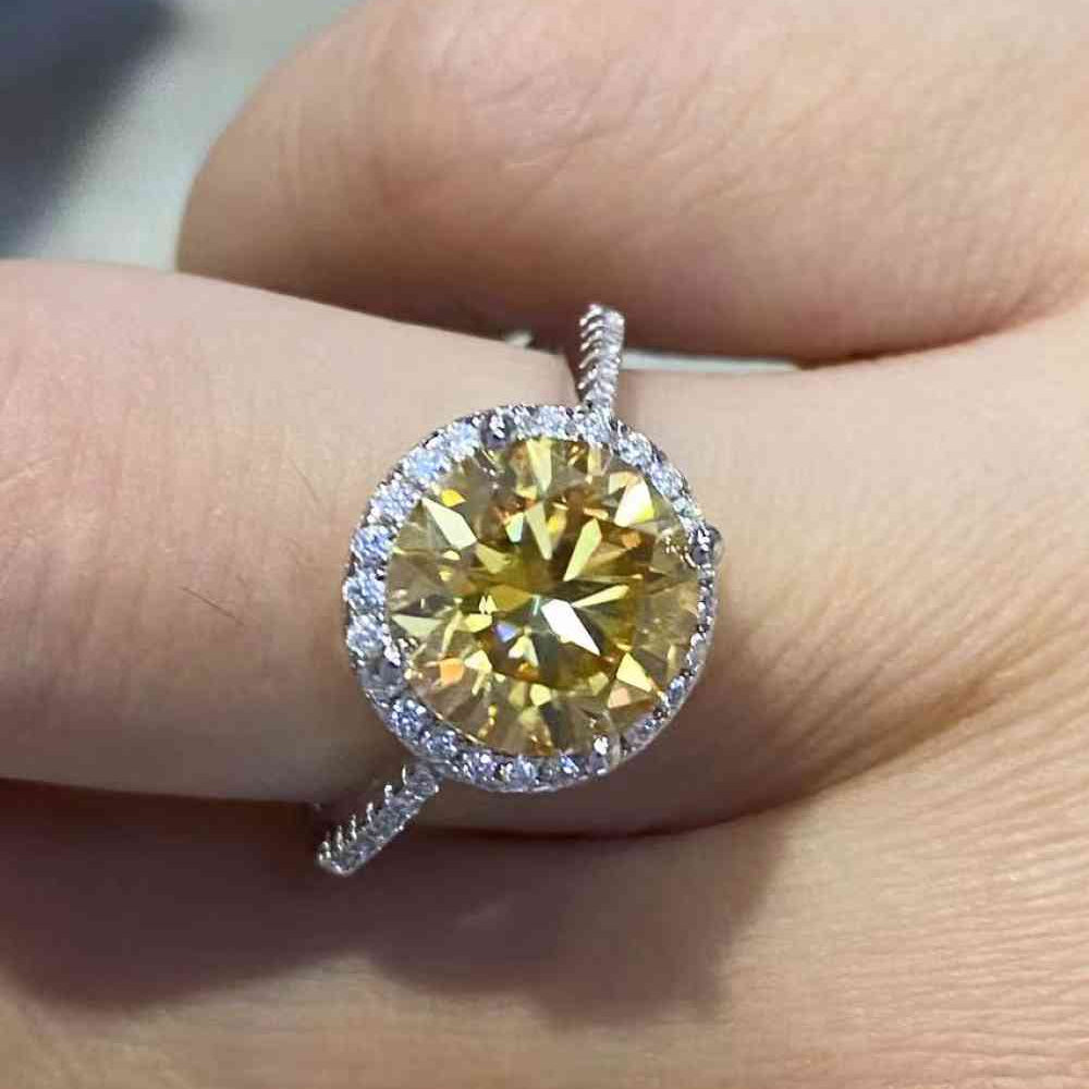 2 Carat Moissanite Round Ring