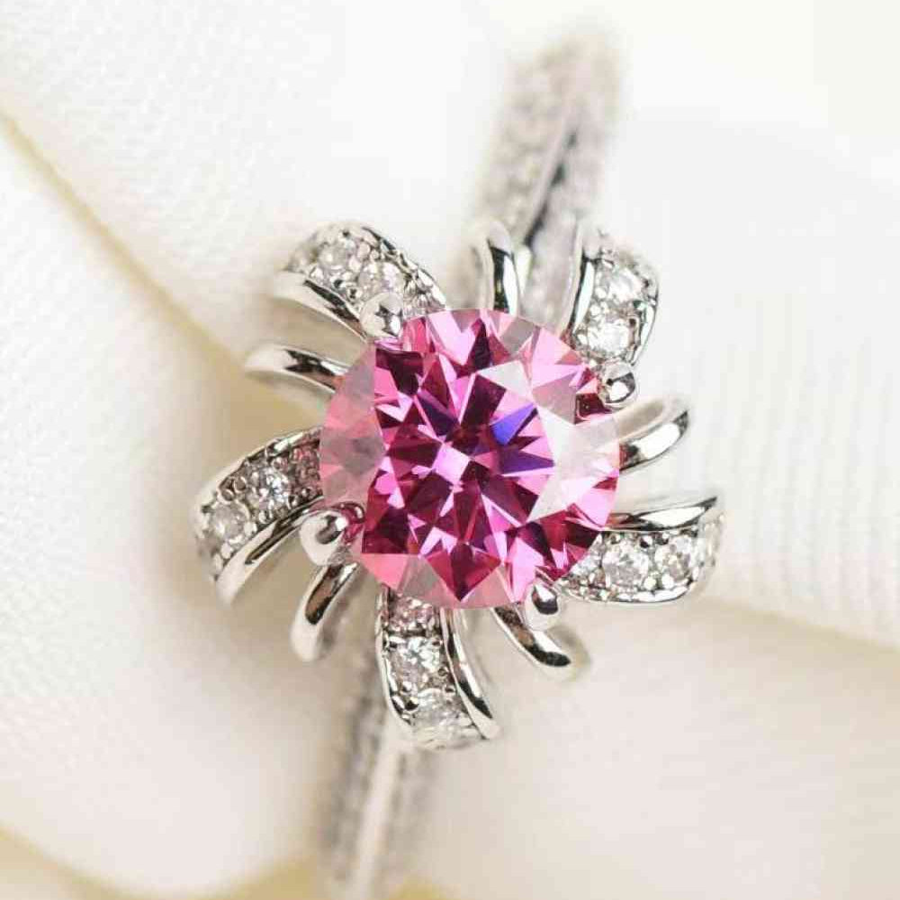 1 Carat Moissanite Flower-Shaped Ring