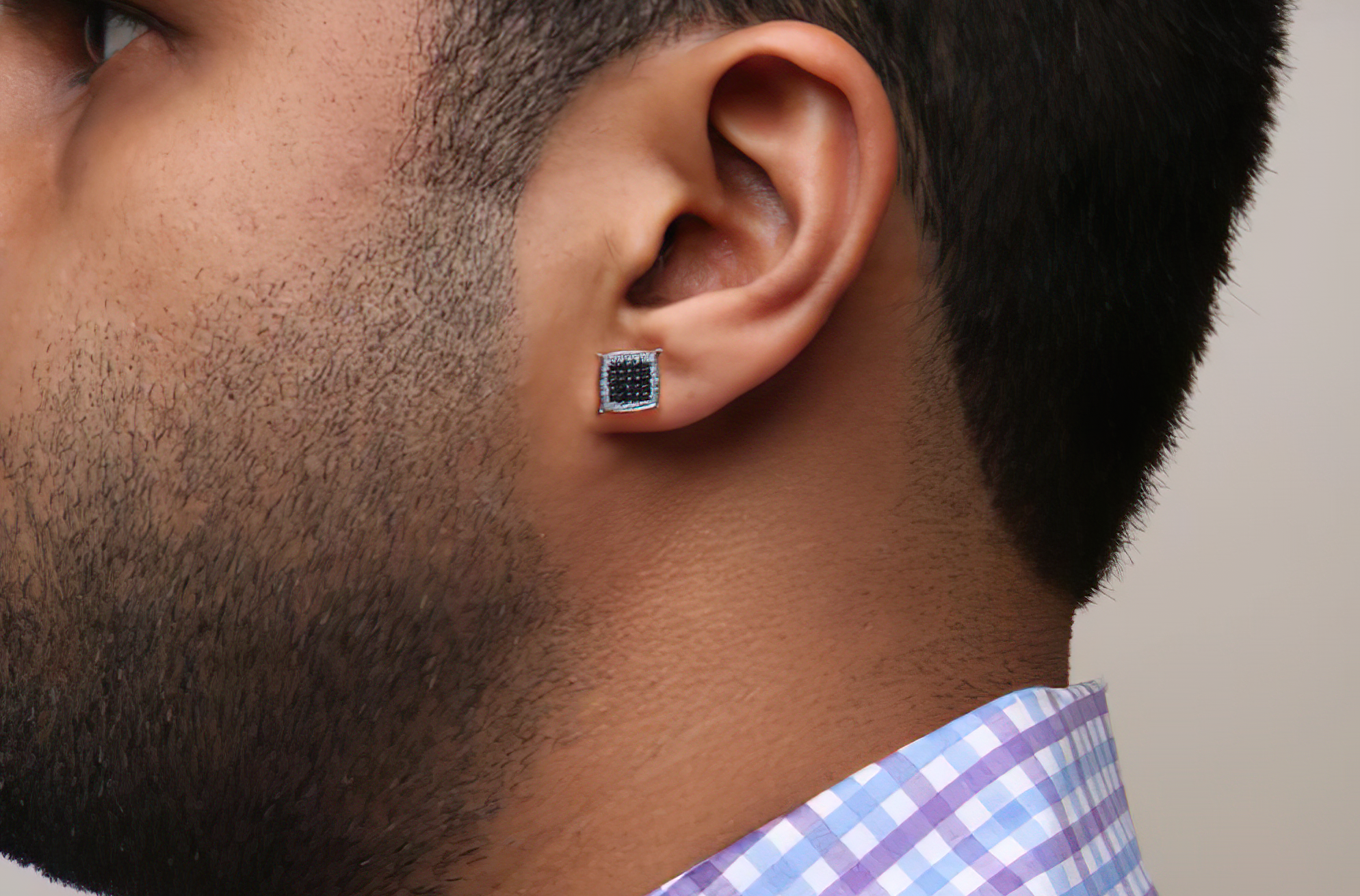 Men's 10K Yellow Gold 1/2 Cttw White and Black Treated Diamond Earring (Black / I-J Color, I2-I3 Clarity) - Stormyjay