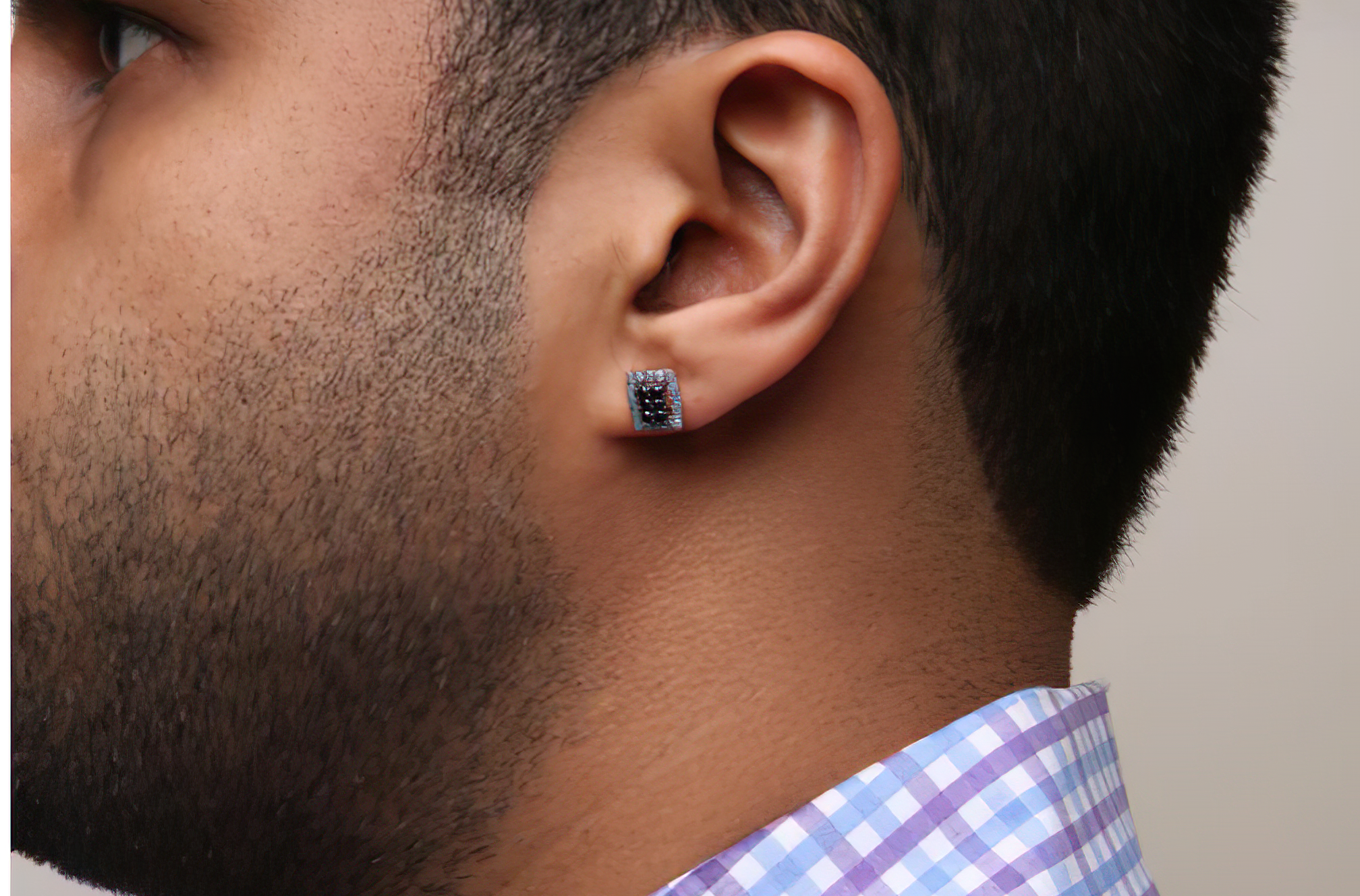 Men's 10K Yellow Gold 1.00 Cttw White and Black Diamond Emerald Shape Halo Stud Earring (Black / I-J Color, I2-I3 Clarity) - Stormyjay