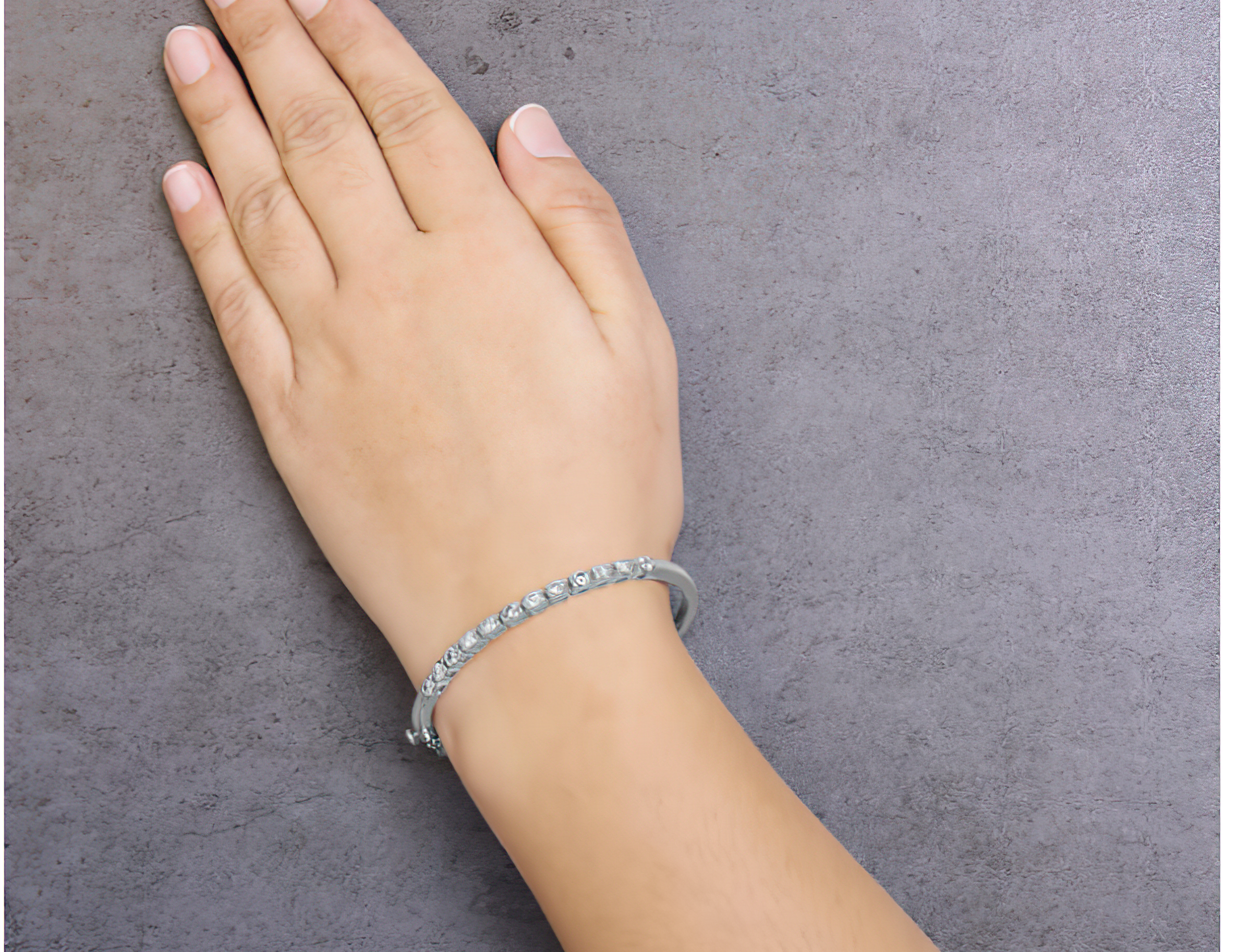 14K White Gold 1 7/8 Cttw Semi Bezel Set Diamond Floral Cluster Bangle Bracelet (H-I Color, SI1-SI2 Clarity) - Fits wrists up to 7.25 Inches - Stormyjay