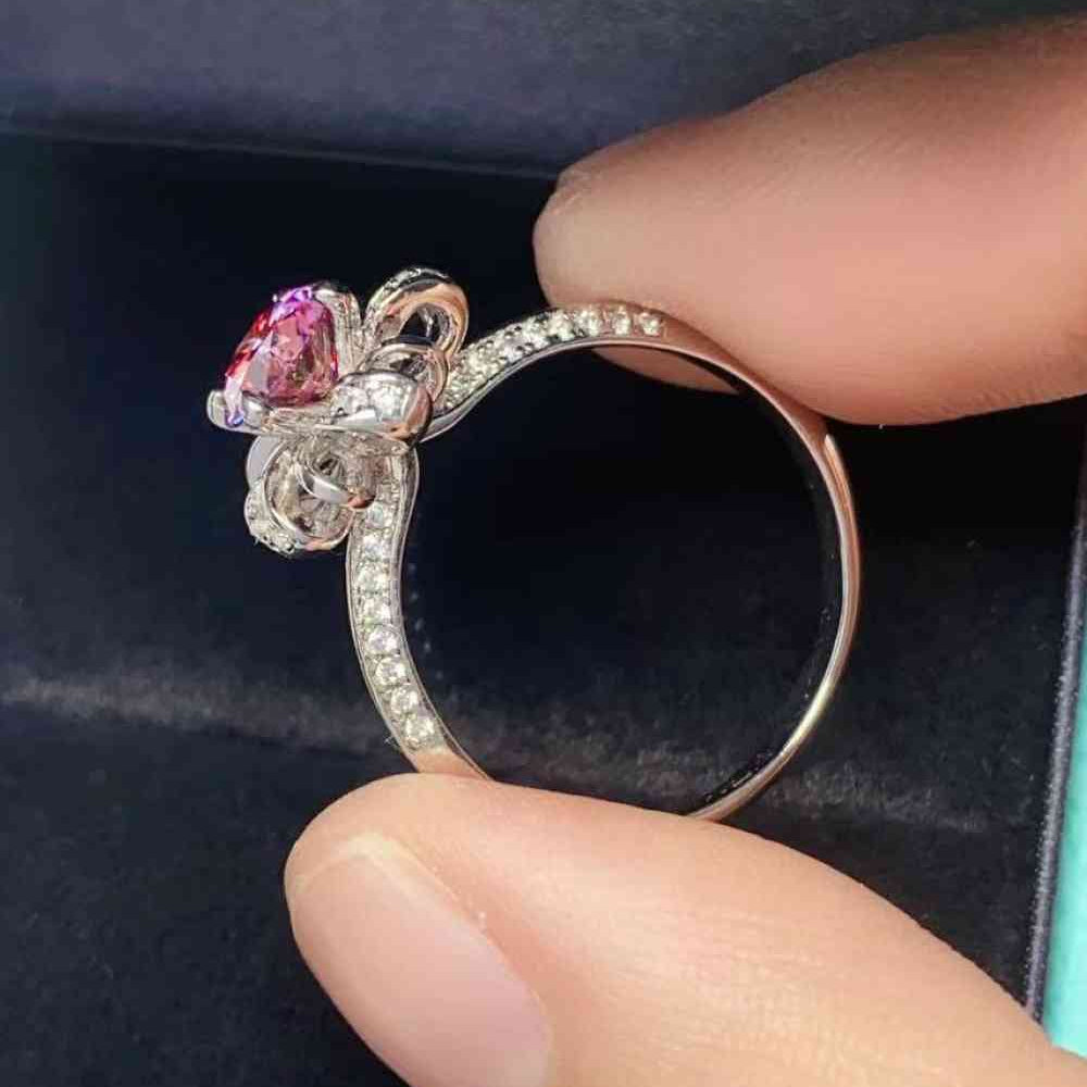 1 Carat Moissanite Flower-Shaped Ring