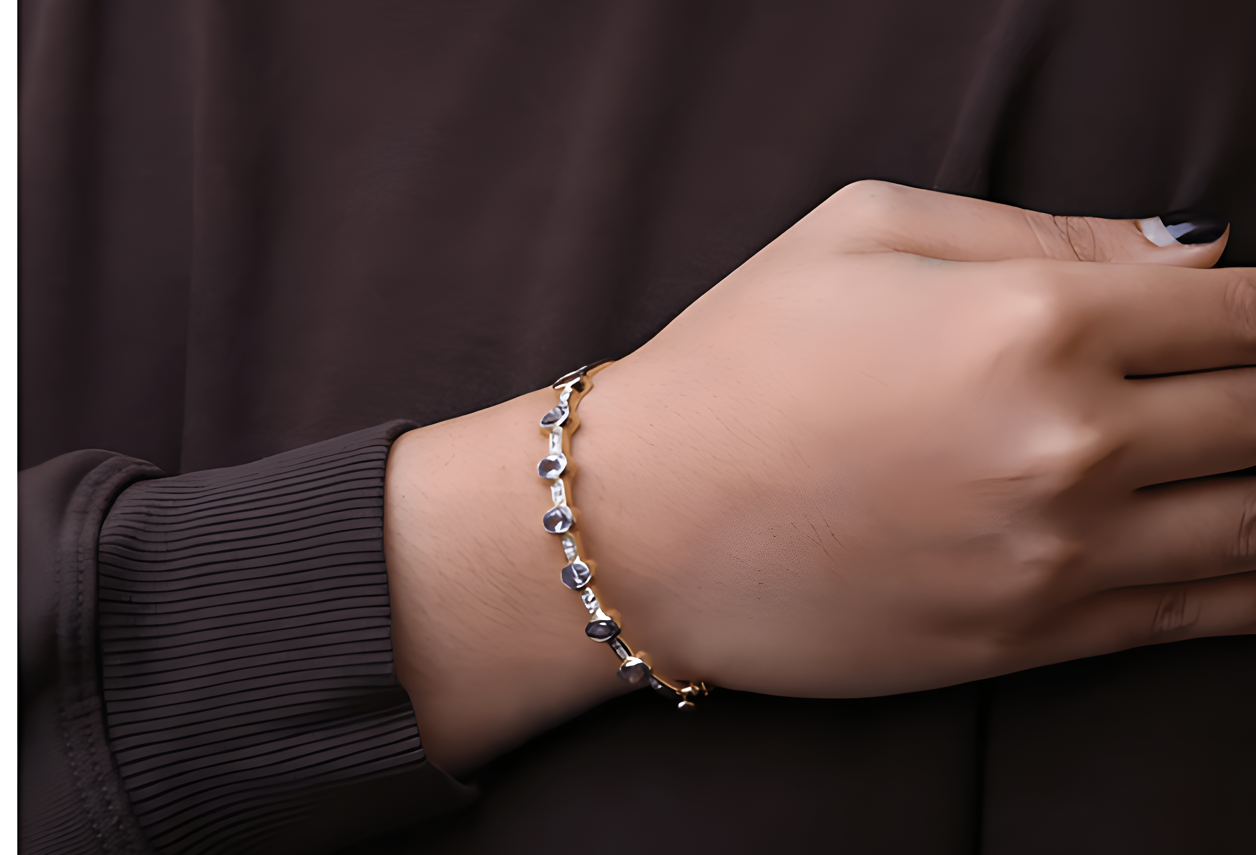 14K Yellow Gold 1/3 Cttw Round-Cut Diamond and 5MM Oval-Cut Blue Tanzanite Gemstone Bangle Bracelet (H-I Color, I1-I2 Clarity) - Size 7 Inches - Stormyjay