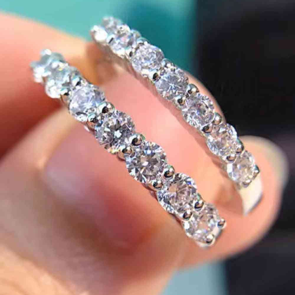 Charming Moissanite 925 Sterling Silver Ring