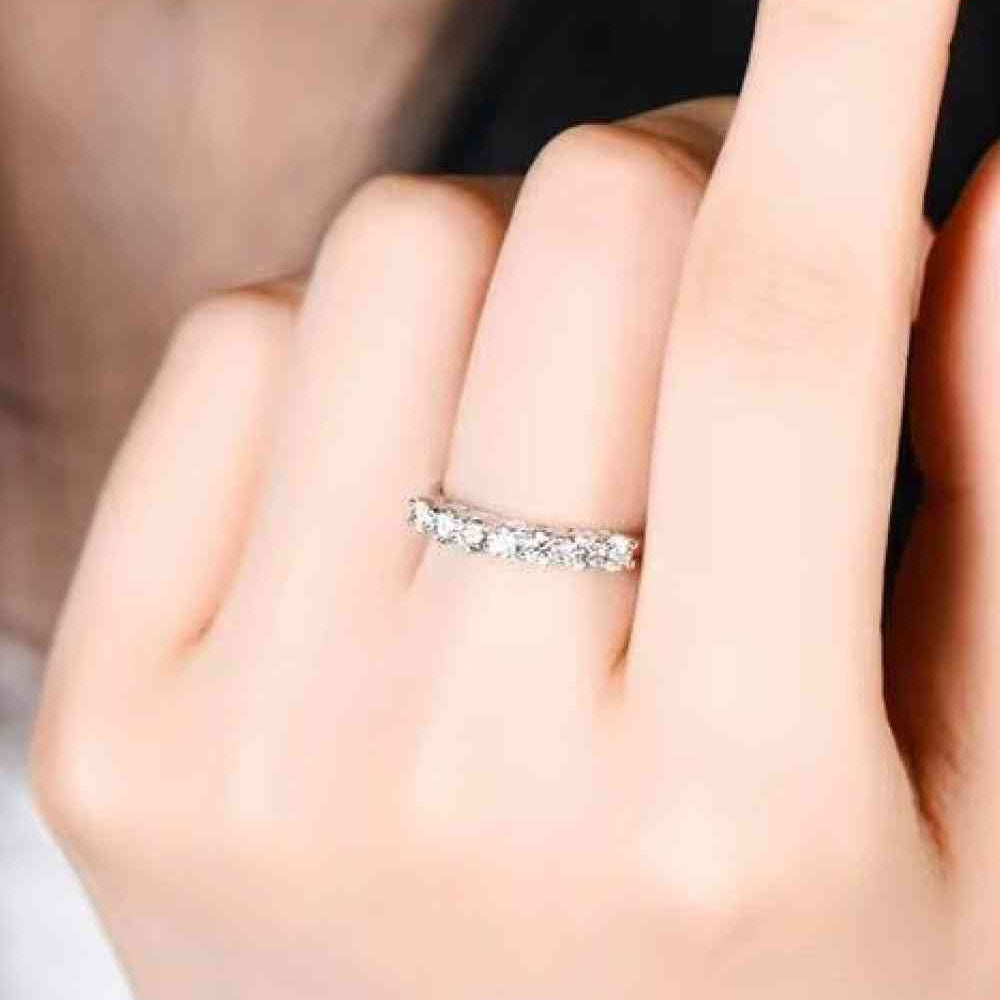 Charming Moissanite 925 Sterling Silver Ring