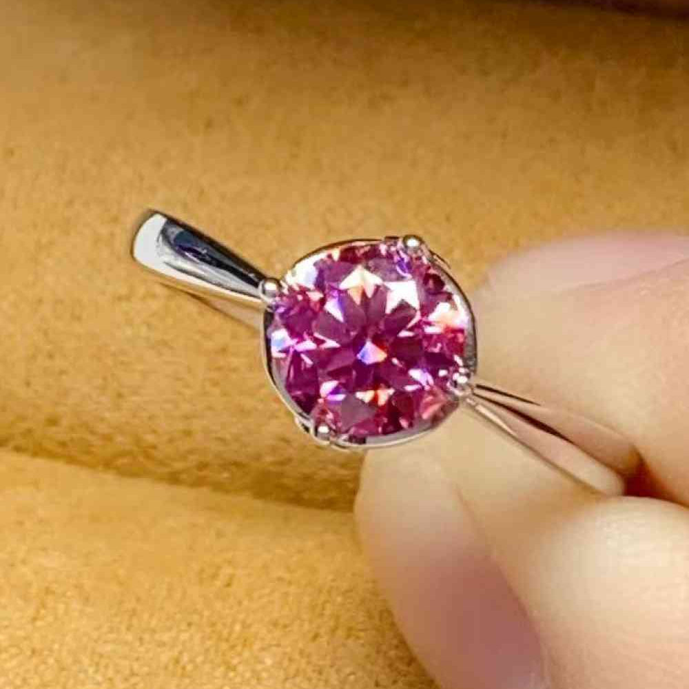 Endless Imagination 1 Carat Moissanite Ring