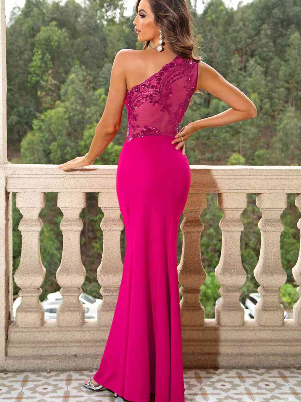 One-Shoulder Sleeveless Maxi Dress