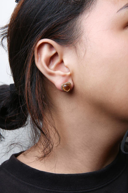 18K Yellow Gold 2/3 Cttw Brown Diamonds and 11x11mm Heart-Cut Yellow Citrine Gemstone Halo Heart Stud Earrings (Brown Color, SI1-SI2 Clarity) - Stormyjay