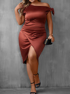 New plus size women's casual solid color slanted collar short-sleeved bag hip dress - Stormyjay