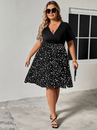 Plus size women's patchwork v-neck short-sleeved strappy pleated dress - Stormyjay