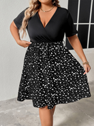 Plus size women's patchwork v-neck short-sleeved strappy pleated dress - Stormyjay