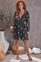 Star Print Dropped Shoulder Surplice Dress - Stormyjay